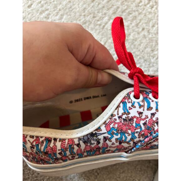 Vans X Where is Waldo Authentic Sneaker - Picture 6 of 9